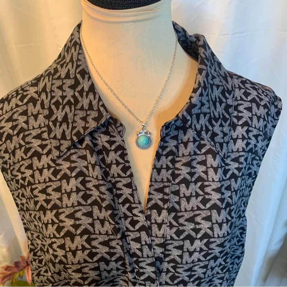 ❤️Price Drop❤️MICHAEL Michael Kors Black and Gray Logo Blouse - Picture 3 of 14